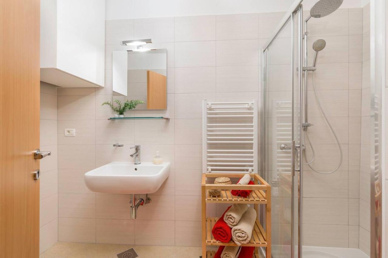 E&T Apartments With A Beautiful Pool Рабац Екстериор снимка