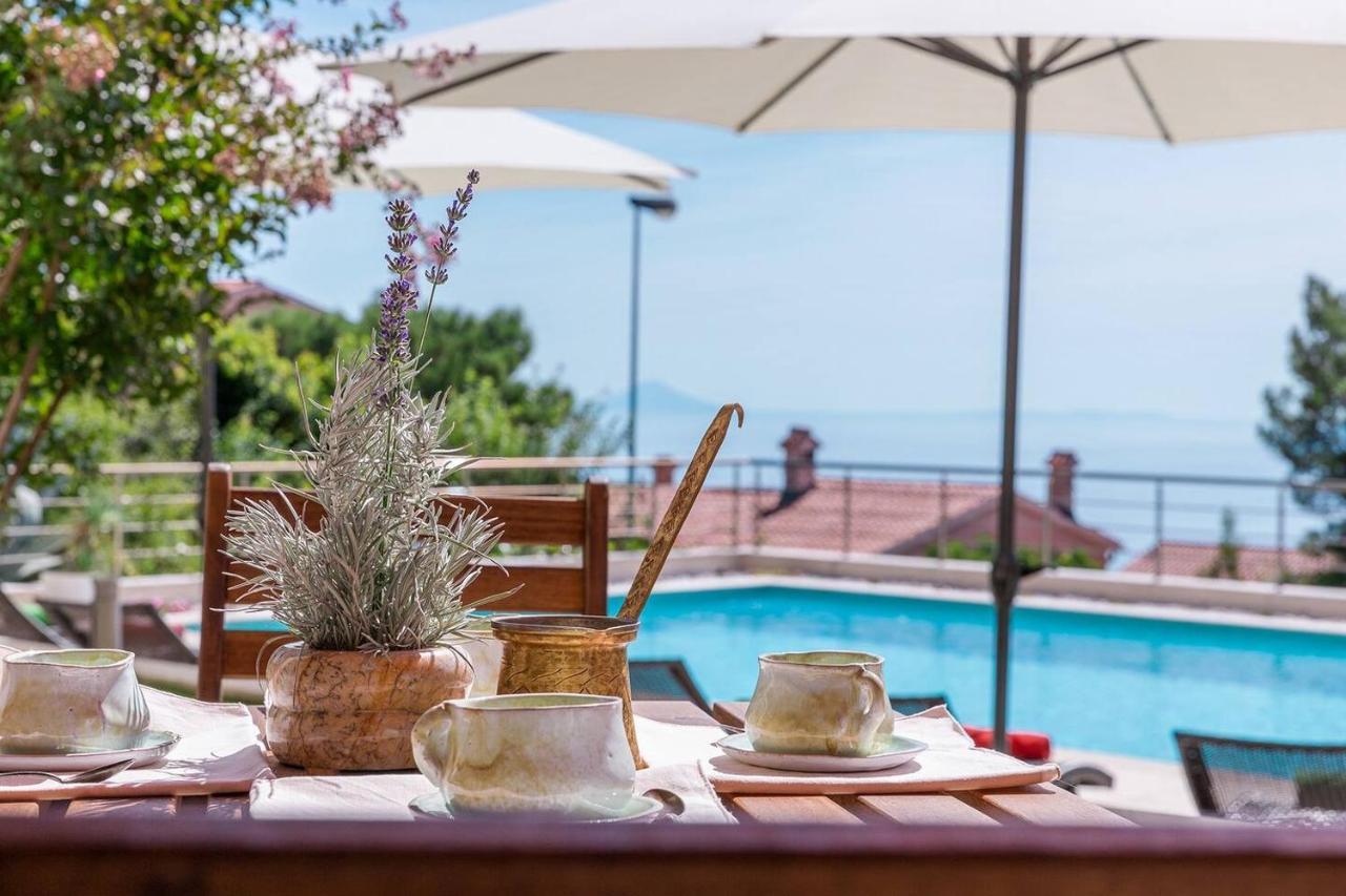 E&T Apartments With A Beautiful Pool Рабац Екстериор снимка