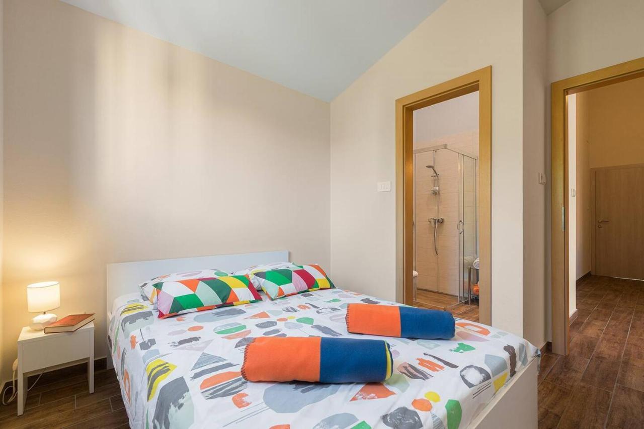 E&T Apartments With A Beautiful Pool Рабац Екстериор снимка
