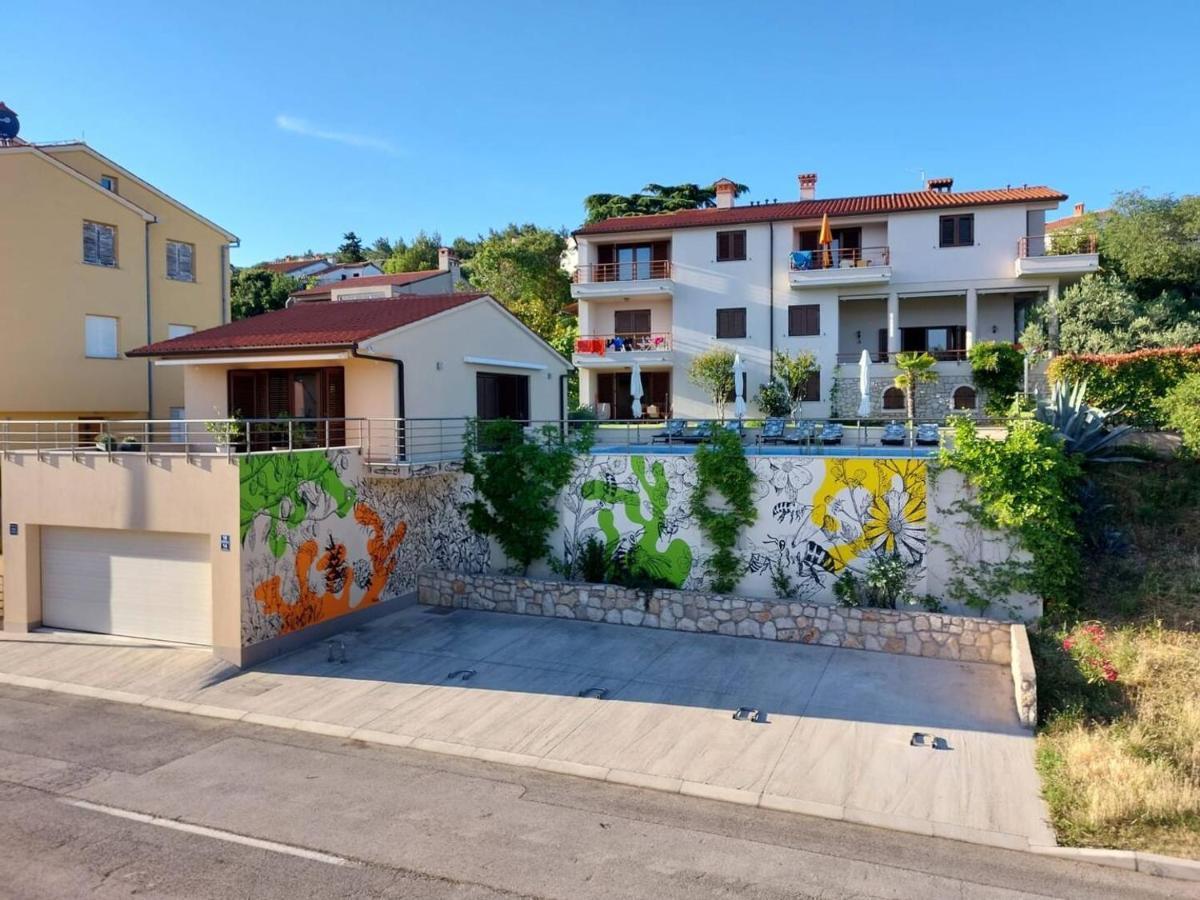 E&T Apartments With A Beautiful Pool Рабац Екстериор снимка