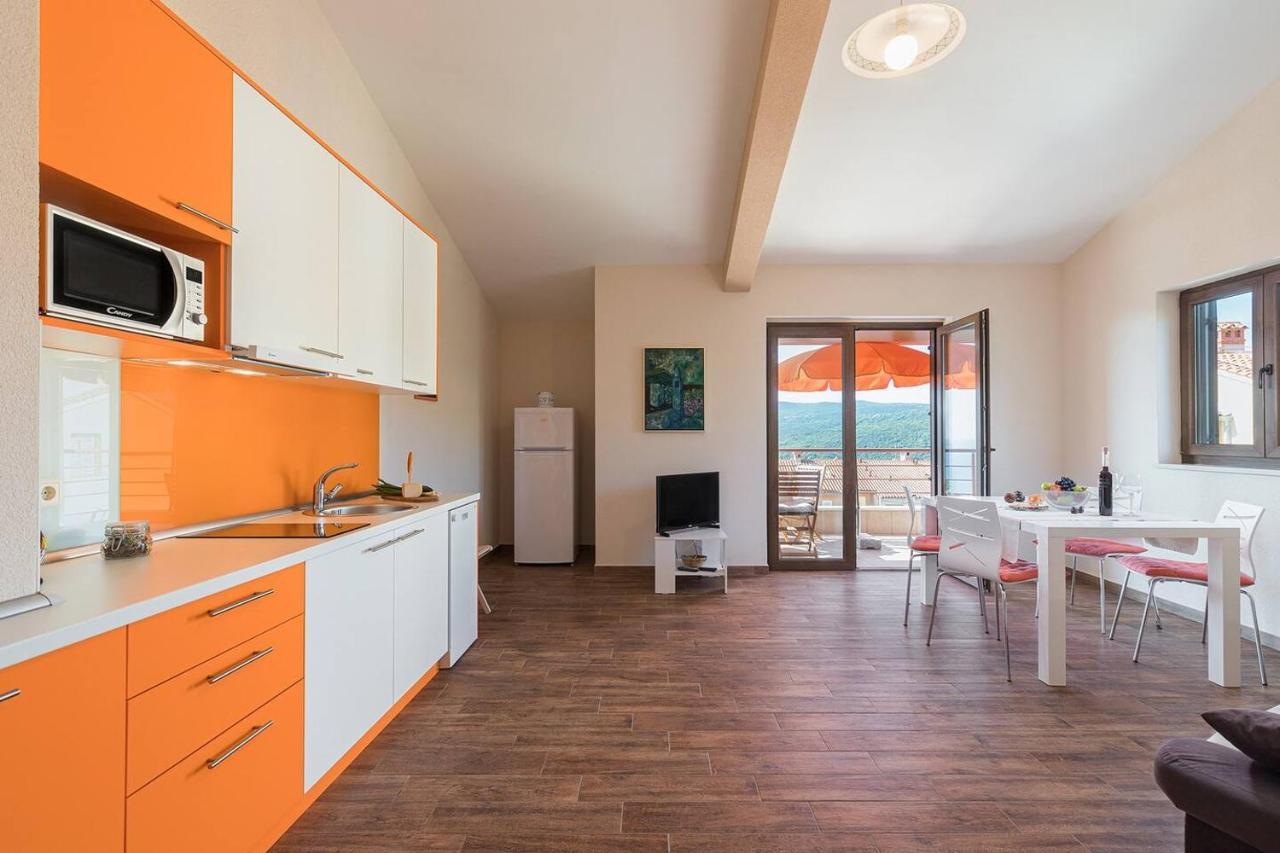 E&T Apartments With A Beautiful Pool Рабац Екстериор снимка