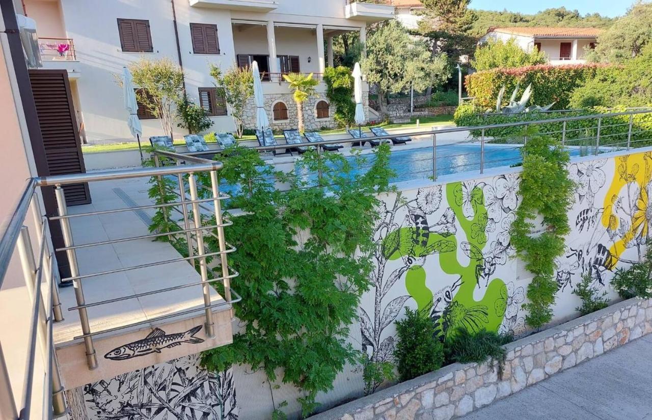 E&T Apartments With A Beautiful Pool Рабац Екстериор снимка