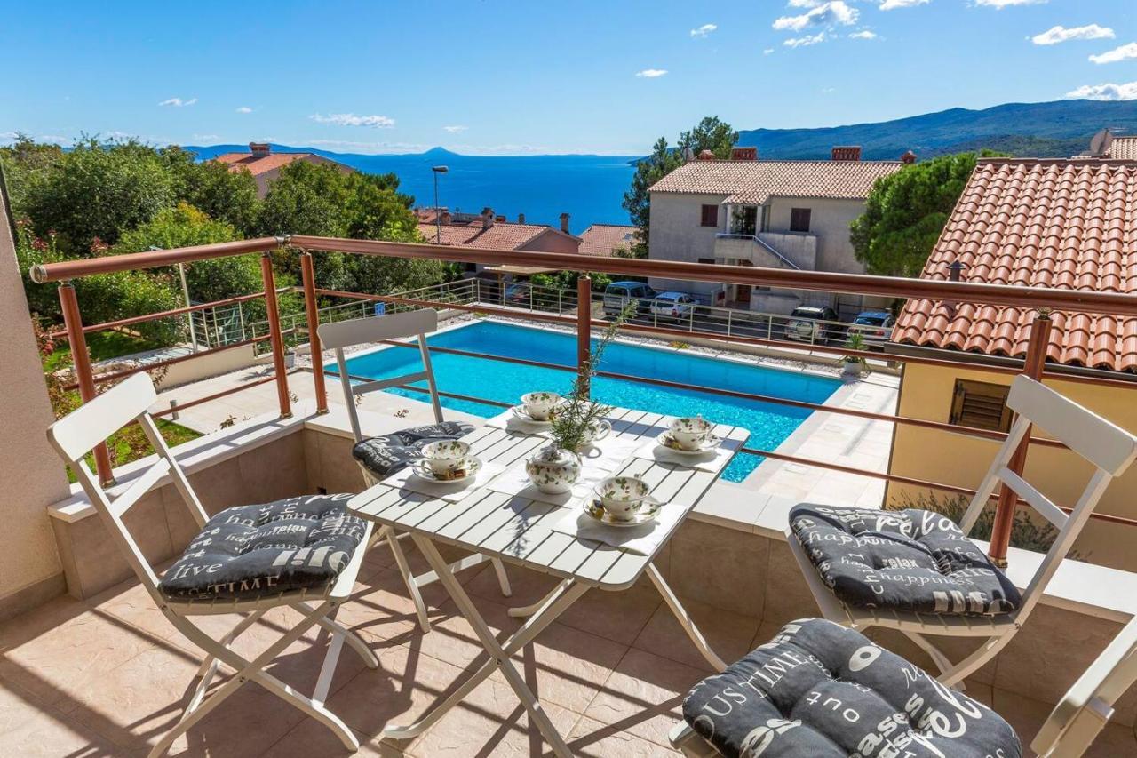 E&T Apartments With A Beautiful Pool Рабац Екстериор снимка